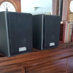 Sony Bookshelf Speaker