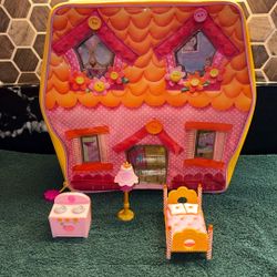 Lalaloopsy Mini Doll House/Case  &. Furniture.