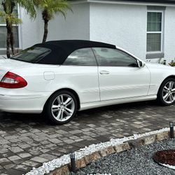 2006 Mercedes Clk350 White And Beige