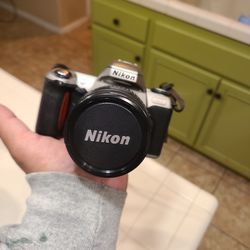 Nikon N65 film Camera 