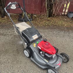 Honda lawn mower HRX 217 GCV190 self propelled select drive