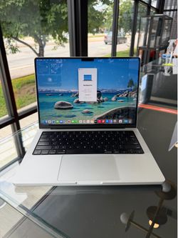 14” MacBook Pro M1 Pro 16GB Ram 512SSD! 90 day warranty! We offer financing!