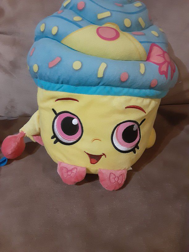 Shopkins Cupcake Queen Limited Edition Plush/Decorative Pillow 2013 16 inch