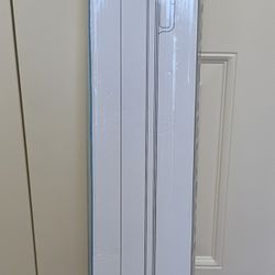 New White Retractable Safety Gate