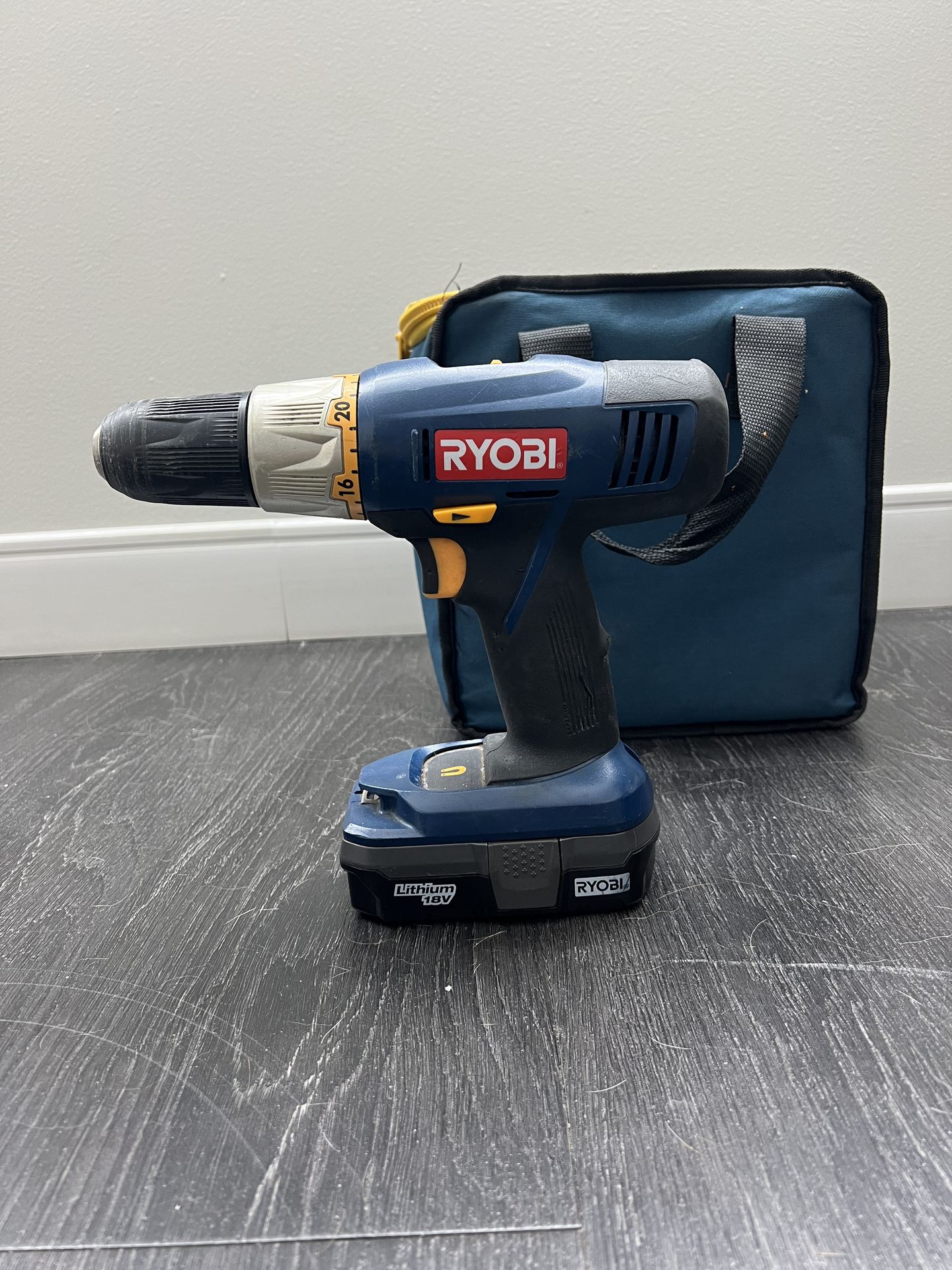 Ryobi 18V ONE+ Cordless Drill/Driver with Lithium Battery & Bag