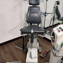 Biodex System w/ Universal Pro Chair 850-230 multi joint