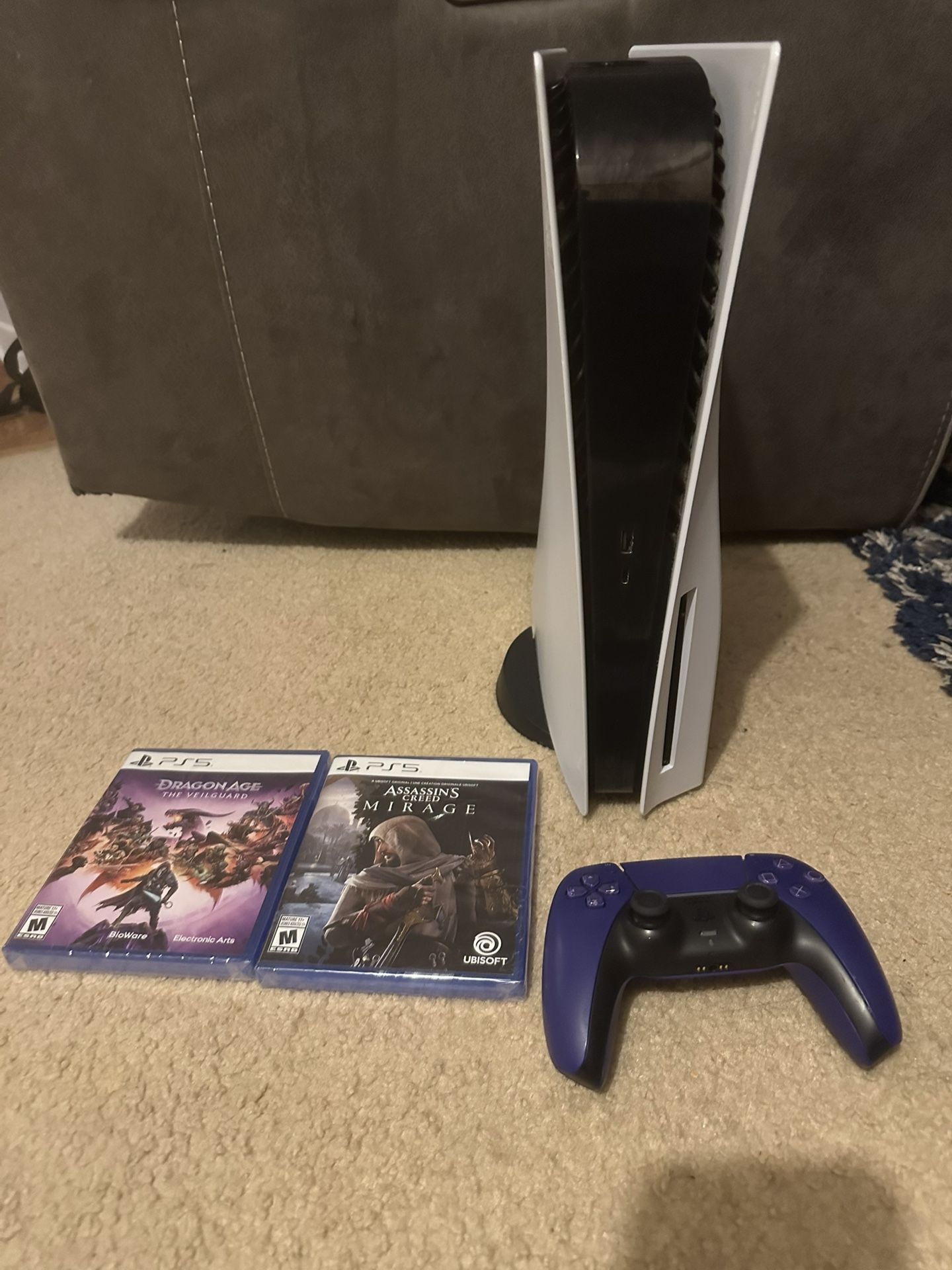 PlayStation 5 Console [Disc Version]  Bundle 