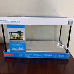 10 Gallon Fish Tank With Light/Lid 