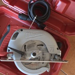 Milwaukee 6390-21 Sierra Circular de 7-1/4 pulgadas 