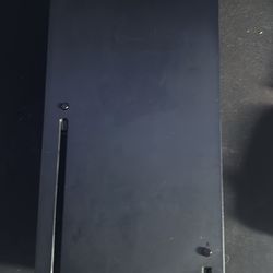 Xbox Series X 1TB – Works Perfect – Includes Controller + Charger