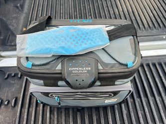 Titan Deep Freeze Zipperless Coldlok Cooler Bag