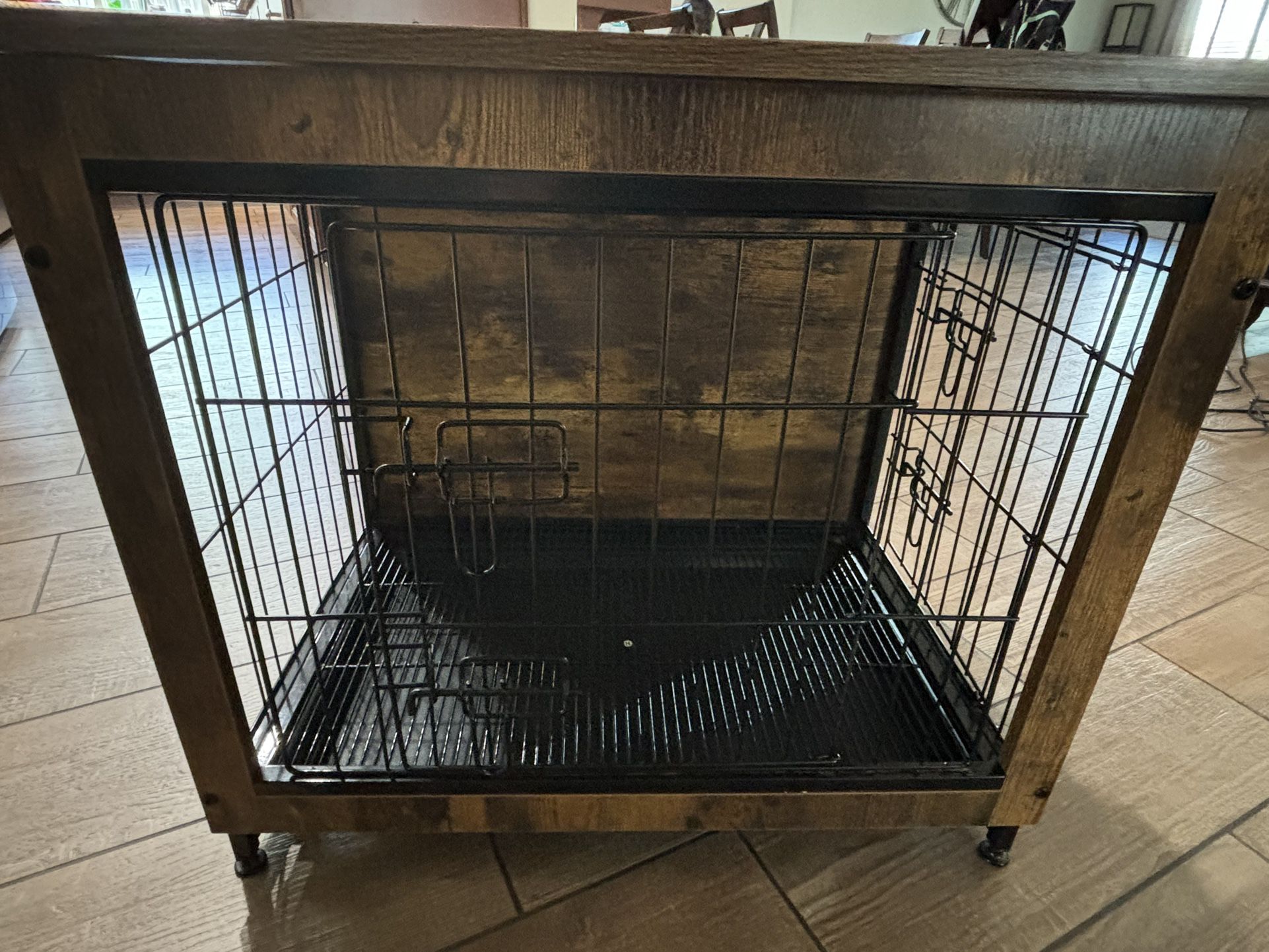 End Table/Dog Crate 