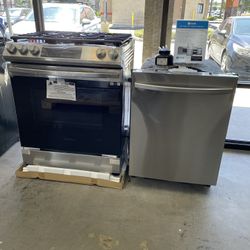 Samsung 2 Piece Bundle - Gas Range & Dishwasher