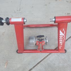 Ascent Fluid Bike Trainet