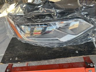 2018 -21 Chevy Traverse Headlight