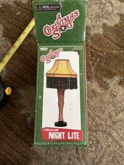 Christmas Story 5-inch Leg Lamp Night Lite. 