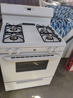 KENMORE STOVE PLEASE READ THE DESCRIPTION , CLEAN CONDITION