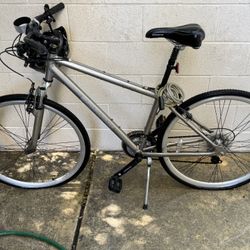 Schwinn railway Large Hybrid Bike 