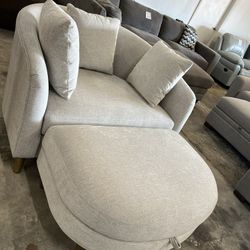 Chair With Ottoman 