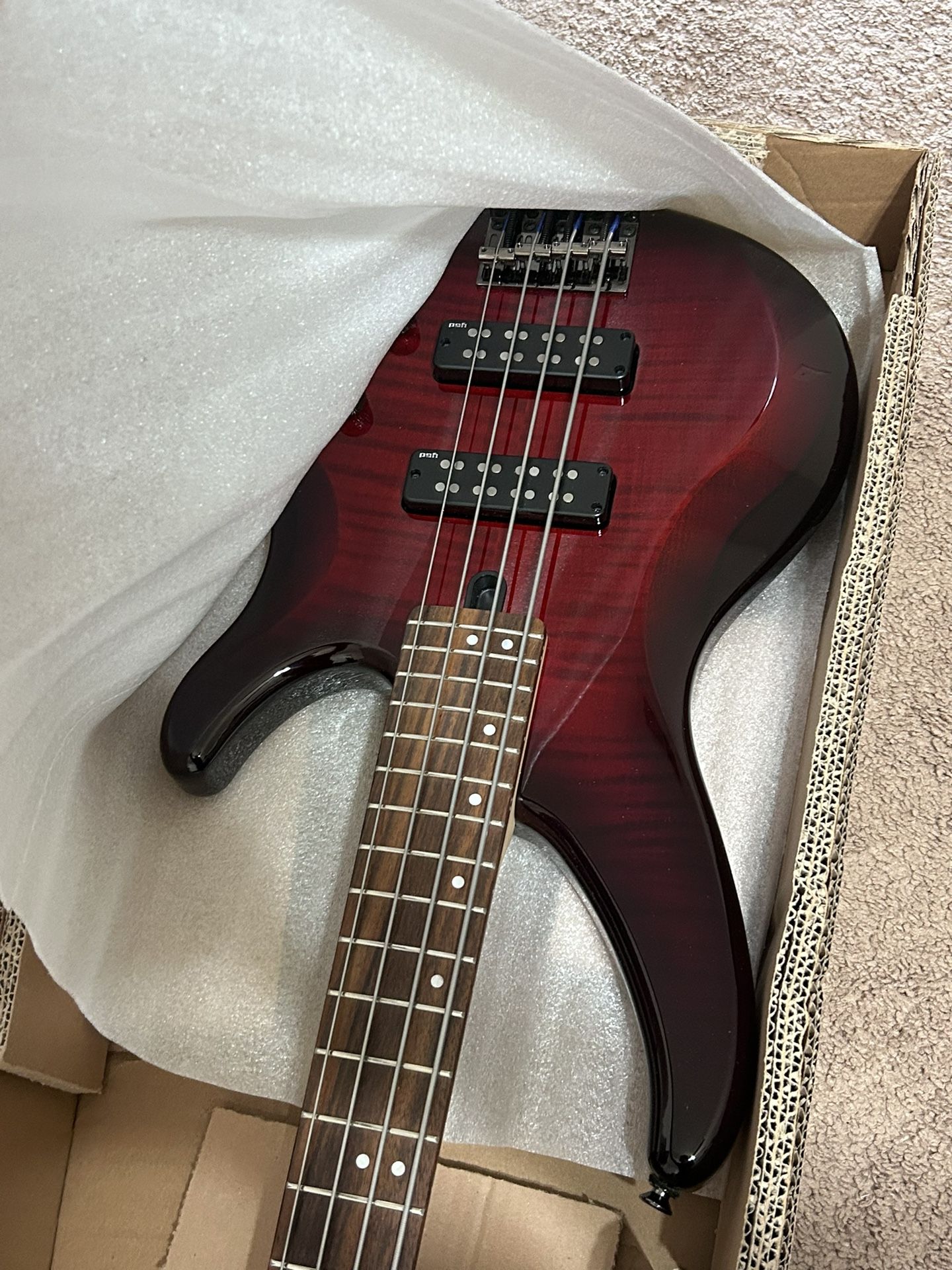 Yamaha TRBX604FM 4-String Electric Bass Guitar