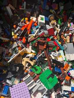 Large Mixed Lot of LEGO Pieces