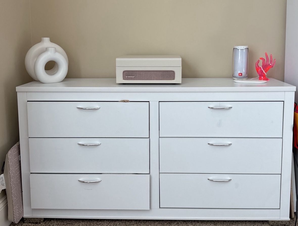 White 6 Drawer Dresser