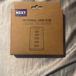NZXT Internal USB Hub 