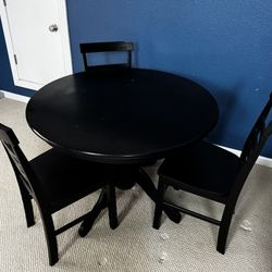 Table & Chairs