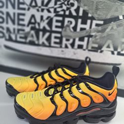 Used - Air VaporMax Plus - Size M9.5/W11