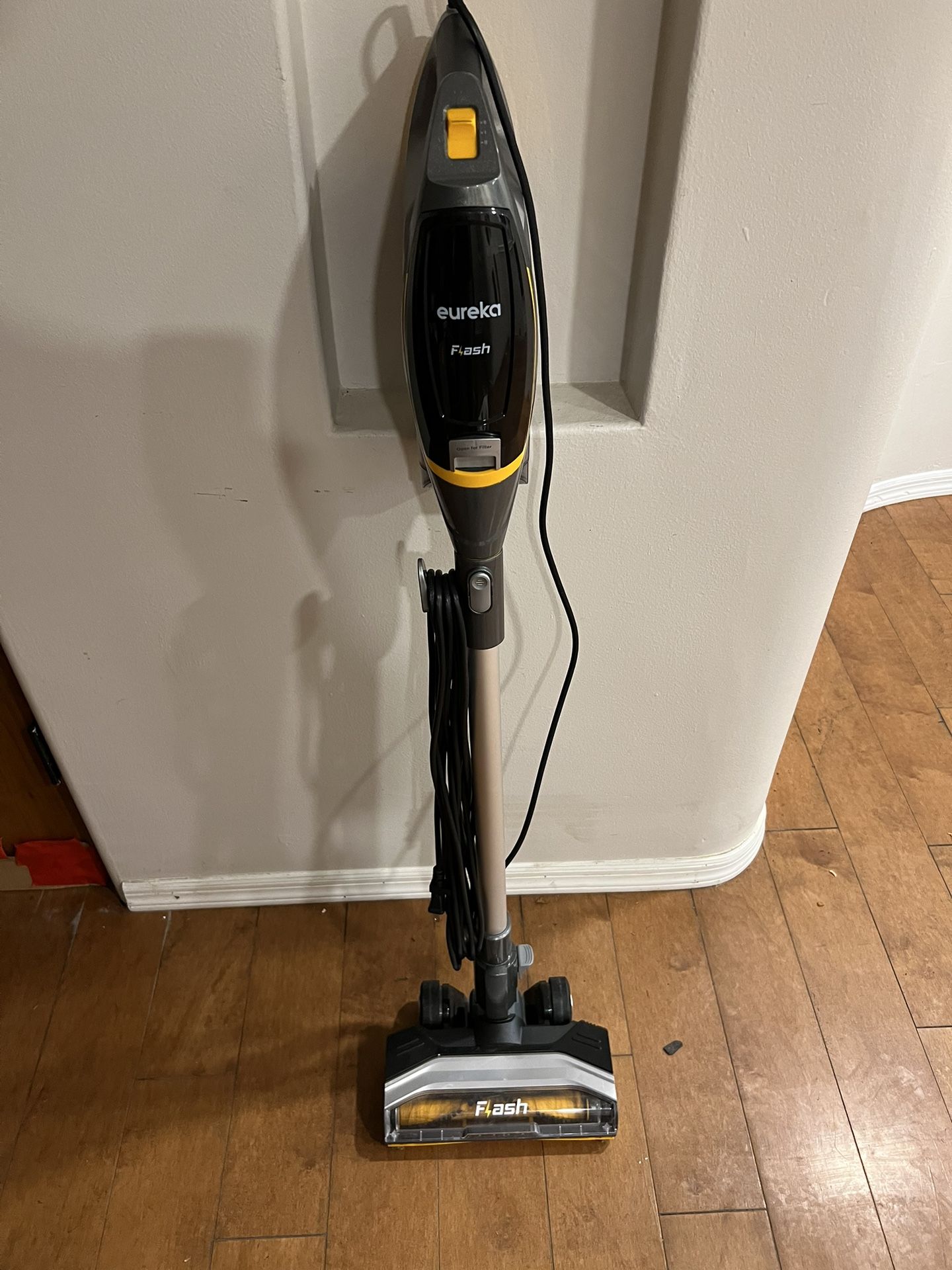 Eureka Flash Vacuum