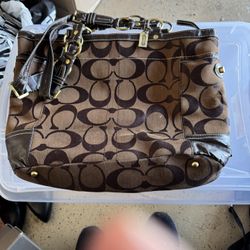 Coach Signature Gallery Tote