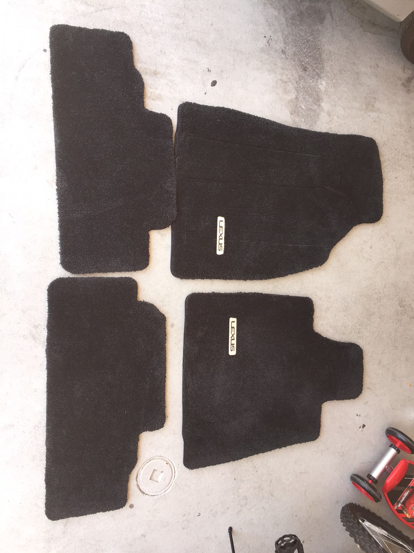 NEW Lexus OEM Plush Floor Mats