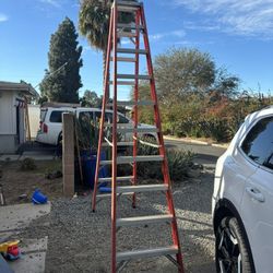 LIKE NEW!! 10ft Double Sided Ladder 
