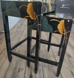 Vintage Asian-style black lacquer nesting tables