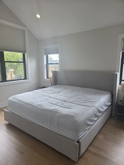 Free king size bedframe