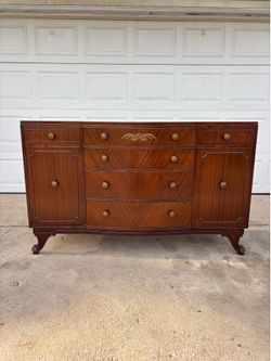 ‼️4 DRAWER BUFFET/SIDEBOARD FOR SALE 200$ OR BEST OFFER‼️GOOD CONDITION‼️DELIVERY AVAILABLE🚚