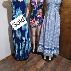 New Summer Missys Dresses 👗 10.00 Each