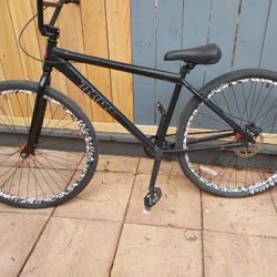 TRONE BIKE