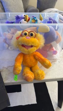 15” sesame Street Zoe stuffed animal