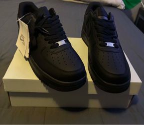 New Nike Air Force 1 Size 9/5 Men