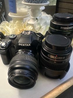 Pentax K-x DSLR Camera with 3 Lenses