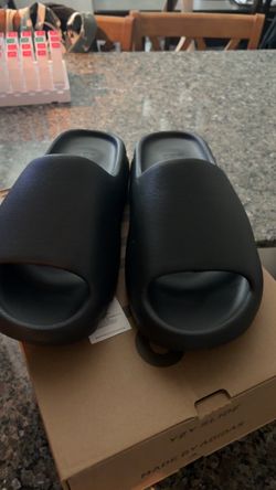 yeezy slides