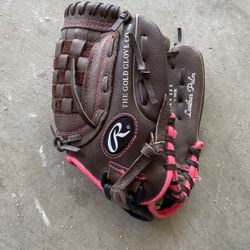 Softball Glove 11 In.