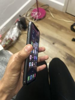 iPhone 11 (SEE DESCRIPTION)
