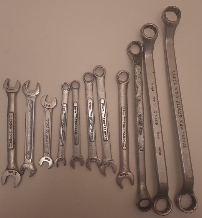 Metric Wrenches, Mostly Craftsman 3 Double Boxend, 5 Combo And 3 Double Openend.