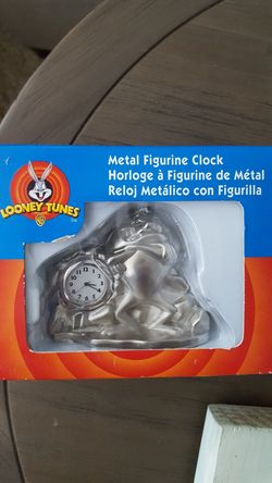 Taz looney tunes metal clock