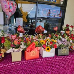 Flash Sale! Valentines Flowers!