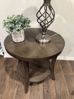 2 End Tables