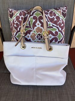 Michael Kors Zip Tote