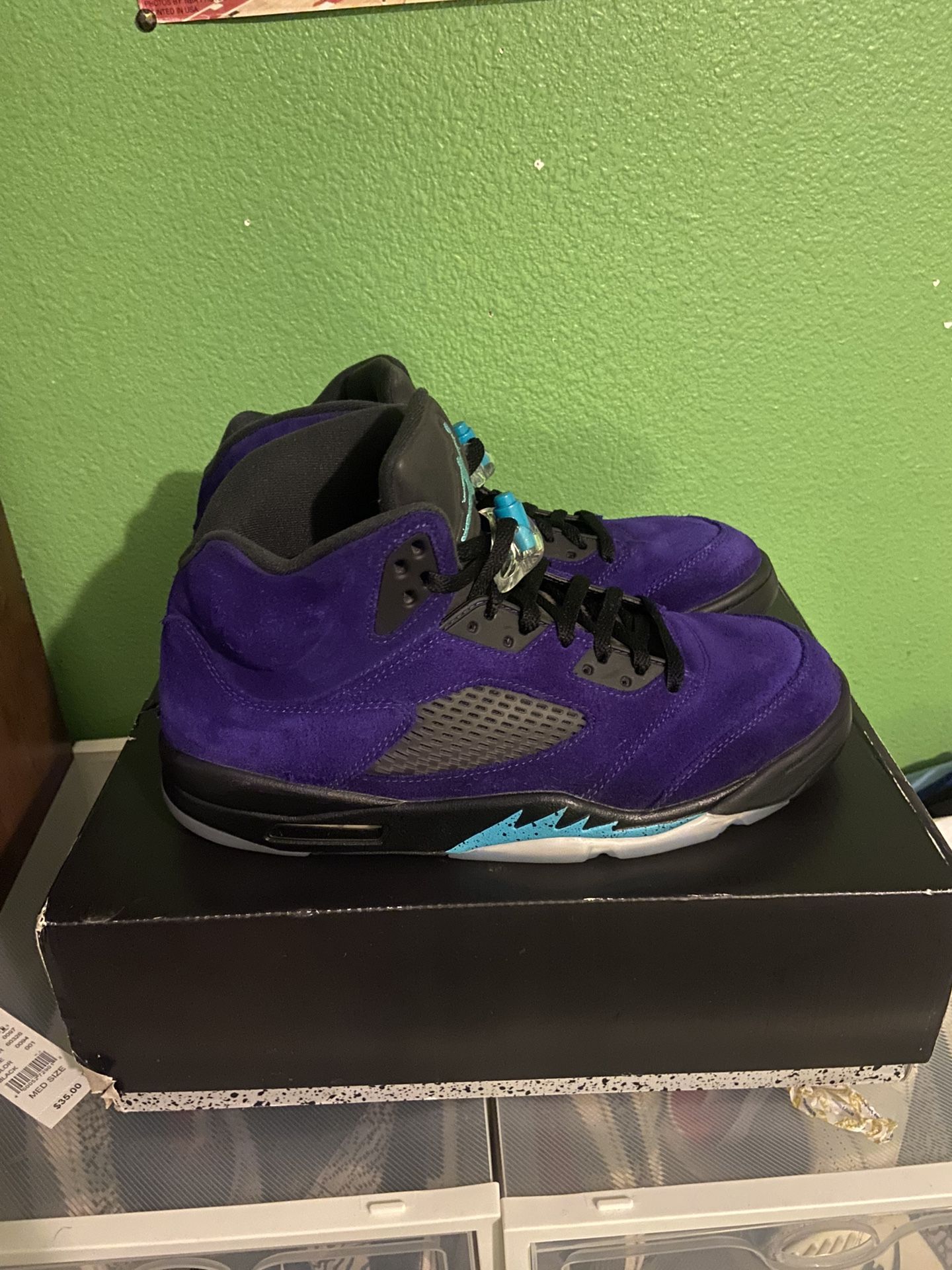 Jordan 5 Alternate Grape